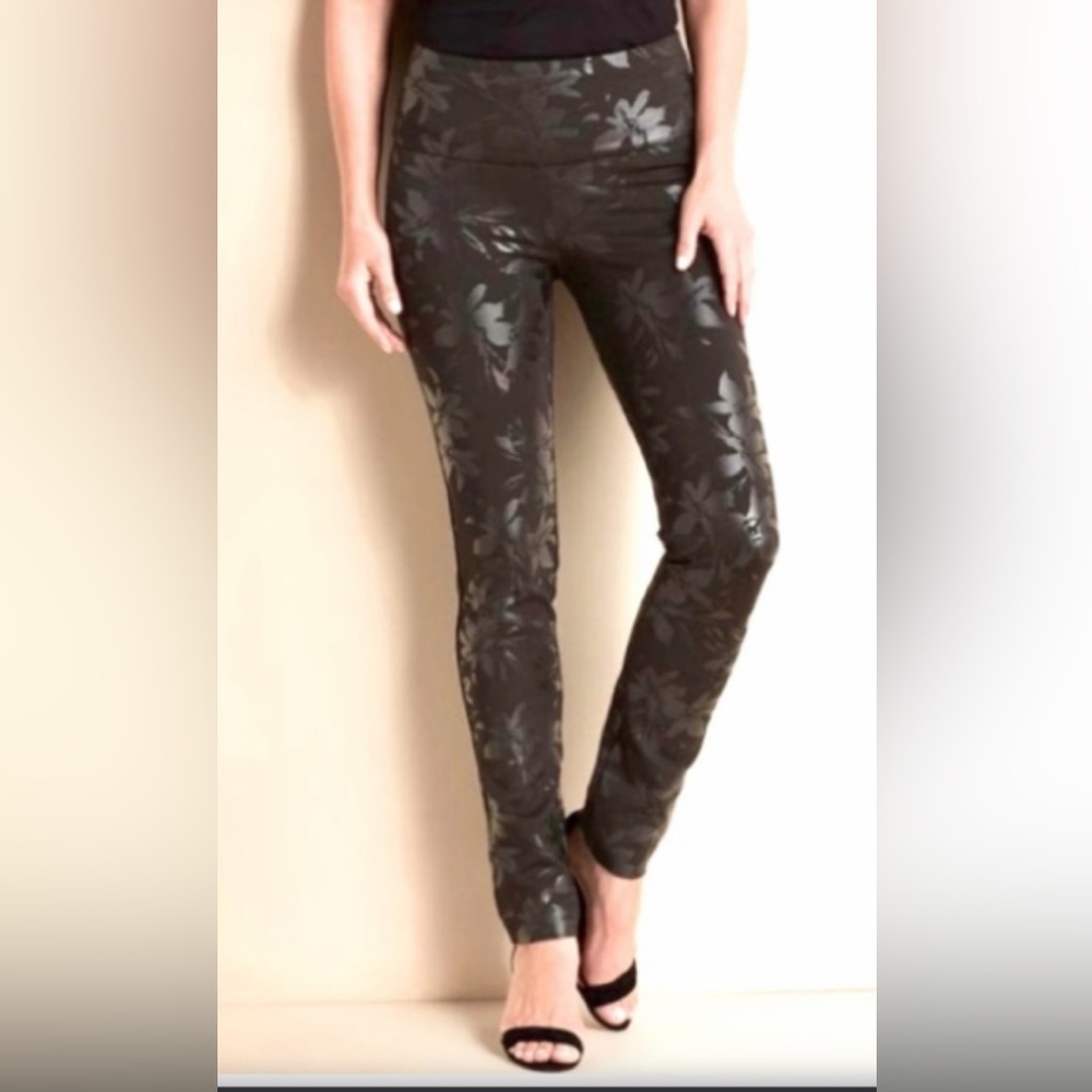 NWOT Soft Surroundings Twilight Floral pants